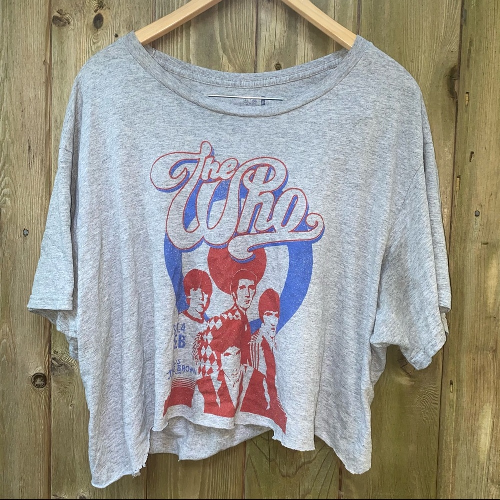 🌹4/16🌹 WHO graphic tee